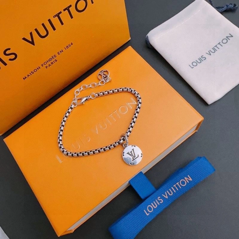 FashionForward Louis Vuitton Bracelets 250966