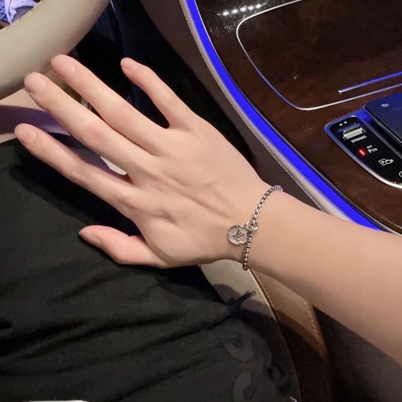 FashionForward Louis Vuitton Bracelets 250966