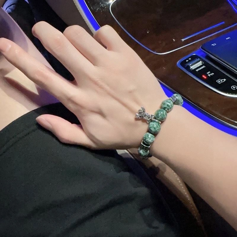 DailyWear Louis Vuitton Bracelets 250958