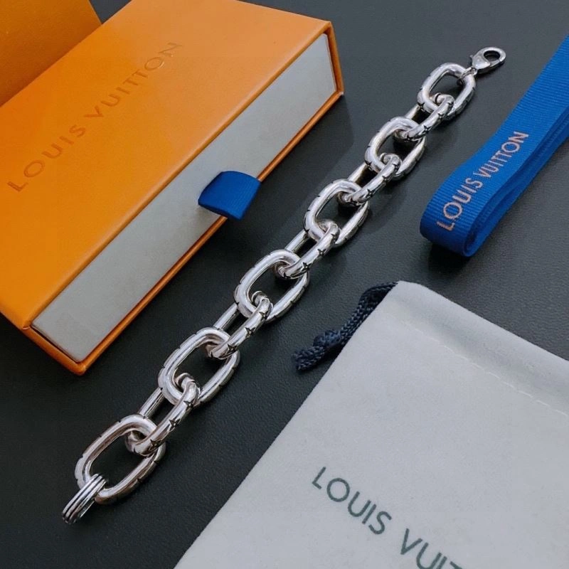 FreshLook Louis Vuitton Bracelets 250970