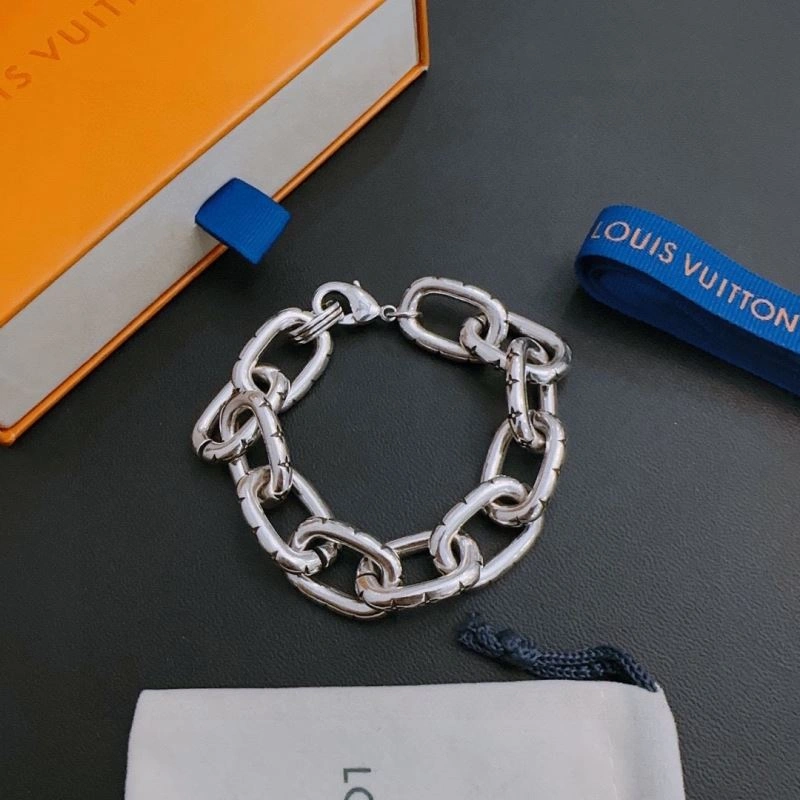 FreshLook Louis Vuitton Bracelets 250970