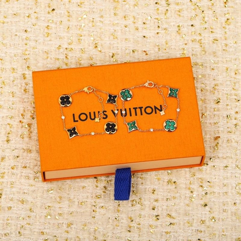 Louis Vuitton Bracelets Chic 250949