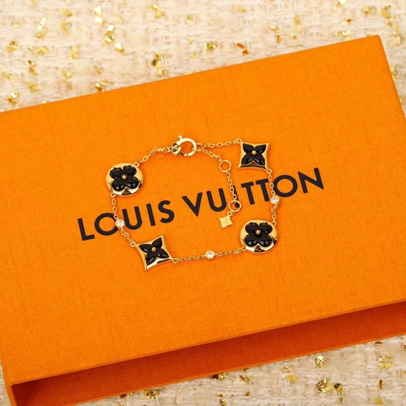 Louis Vuitton Bracelets Chic 250949