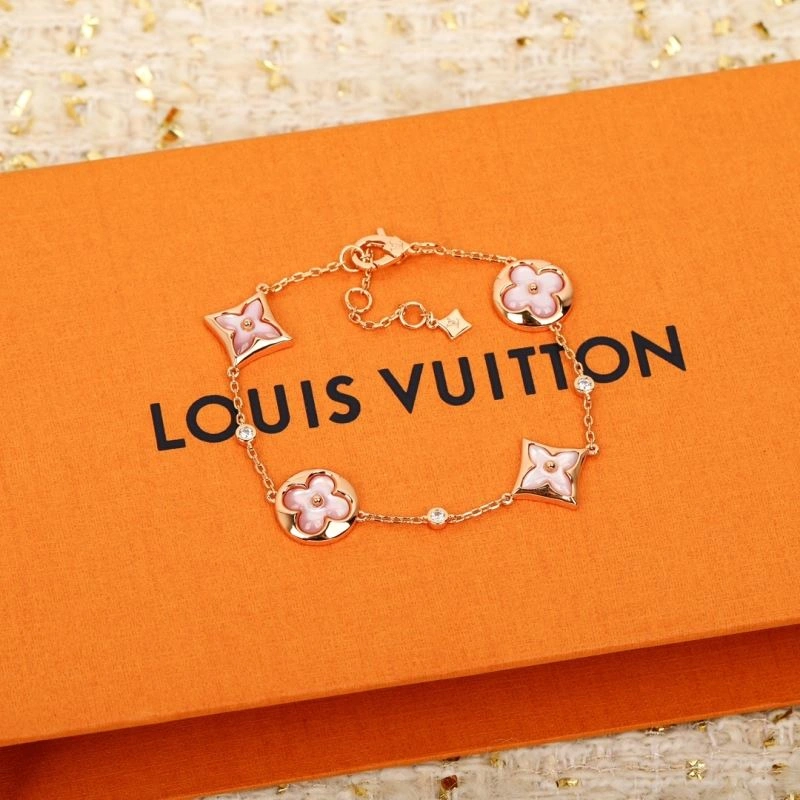 Louis Vuitton Bracelets DailyWear 250962
