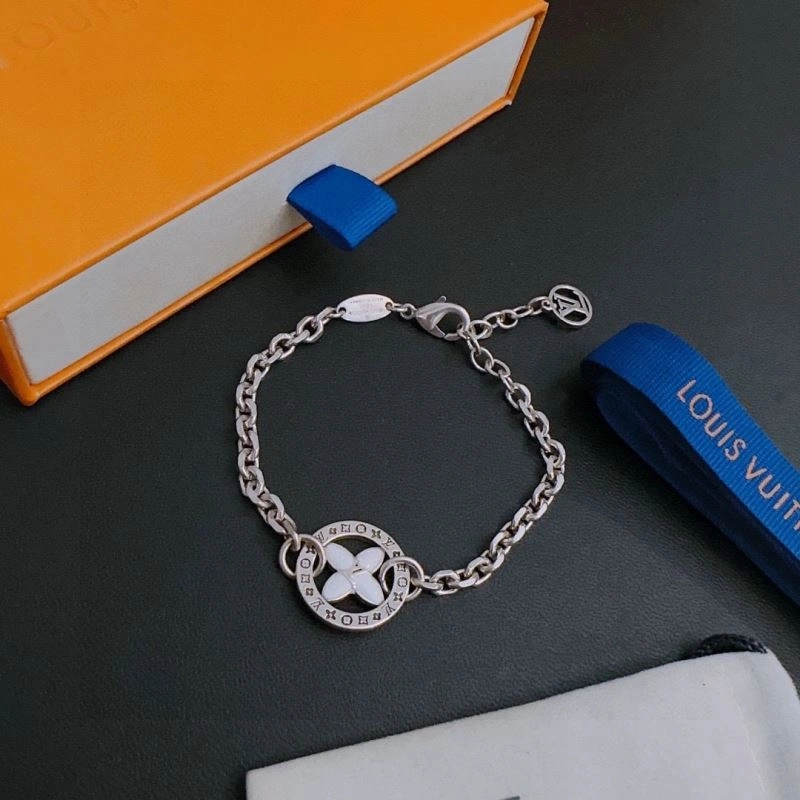 Louis Vuitton Bracelets SportInspired 250879