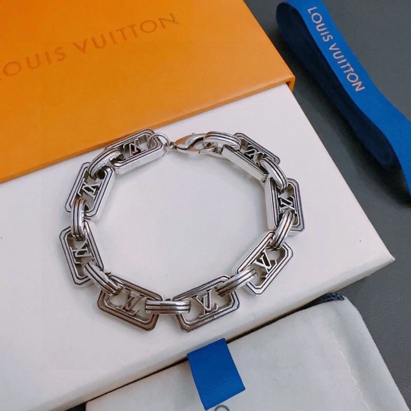 FlexibleFit Louis Vuitton Bracelets 250877