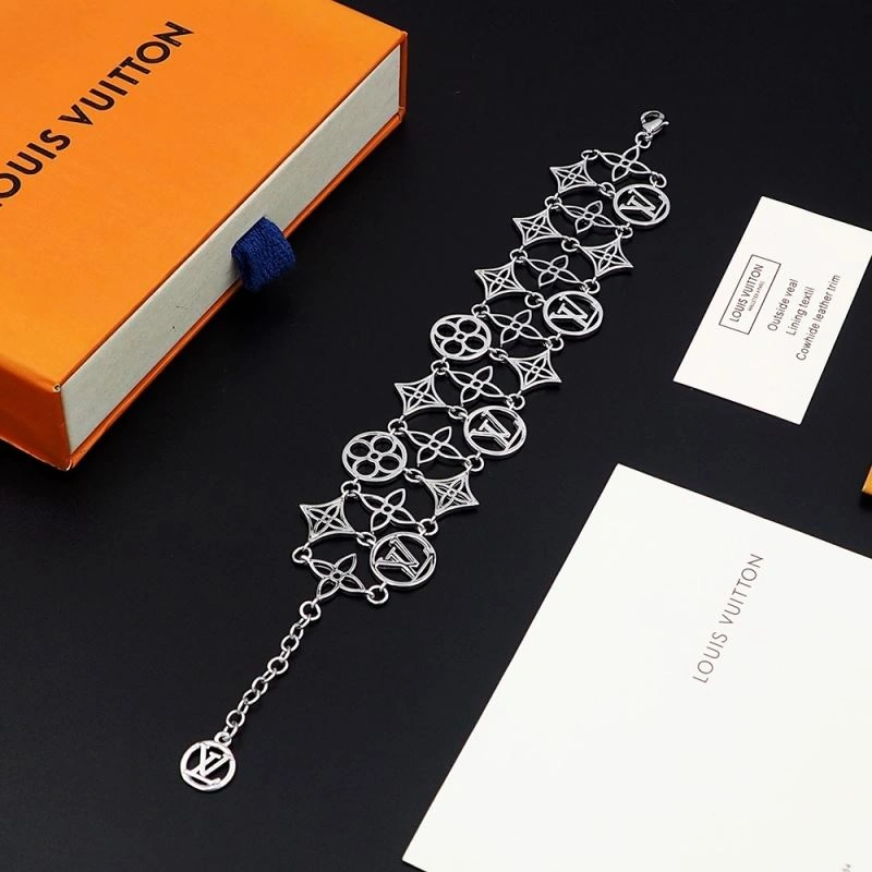 Tailored Louis Vuitton Bracelets 250859