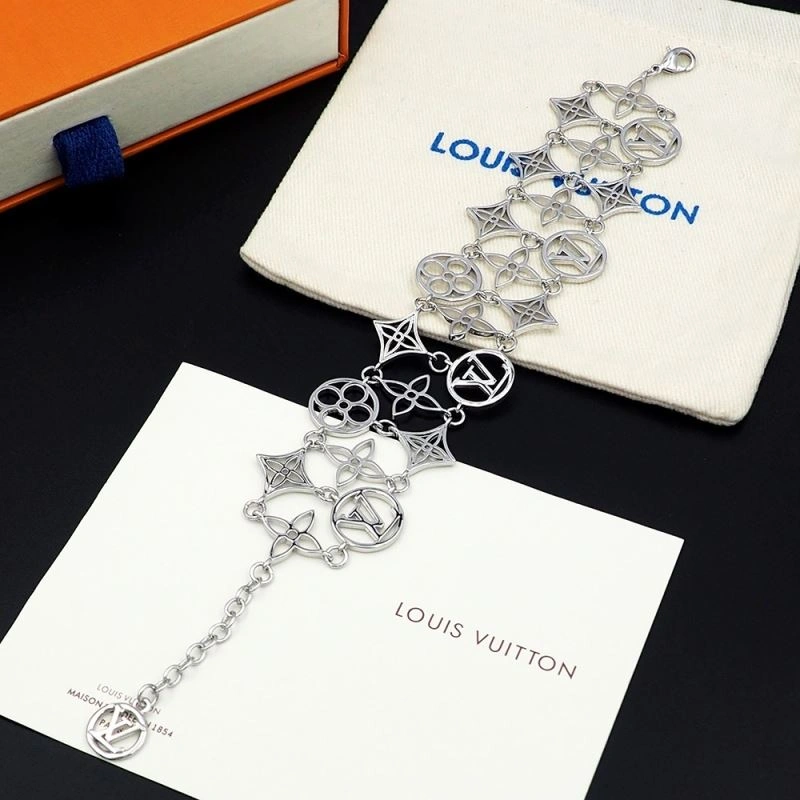 Tailored Louis Vuitton Bracelets 250859