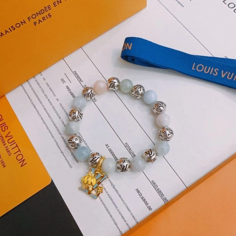 Lightweight Louis Vuitton Bracelets 250856