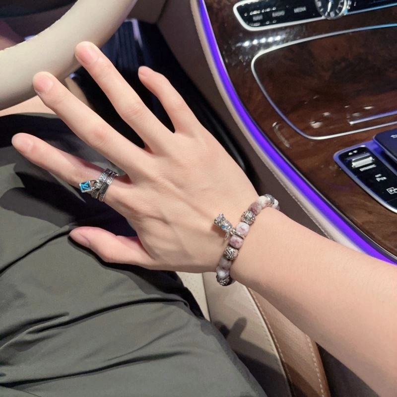 OnTrend Louis Vuitton Bracelets 250855