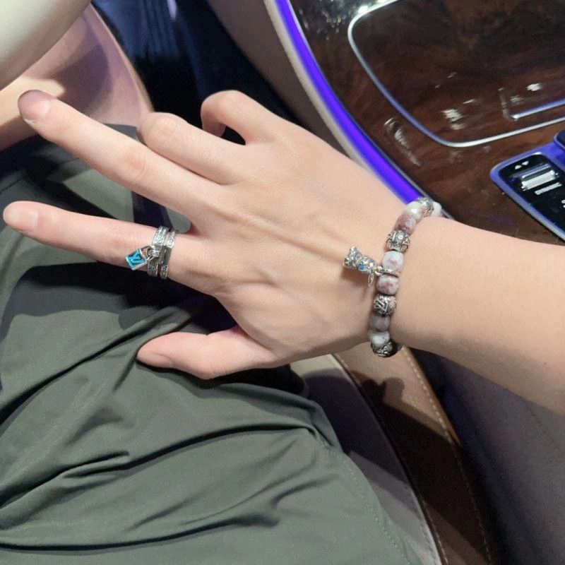 OnTrend Louis Vuitton Bracelets 250855