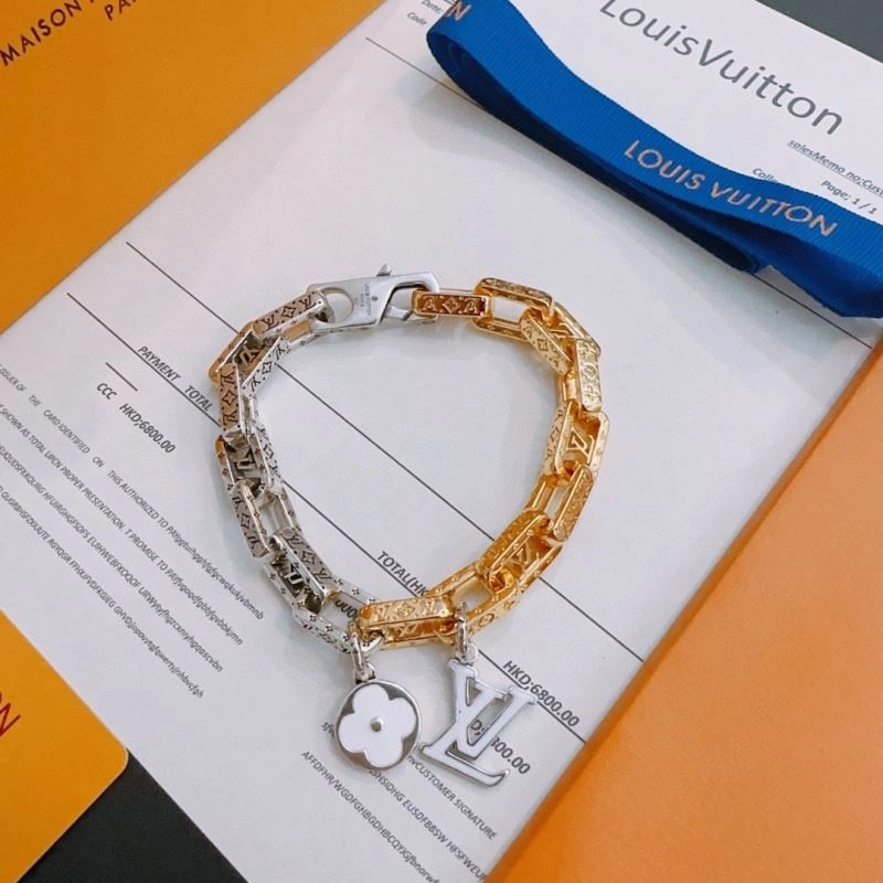 Louis Vuitton Bracelets Trendy 250844