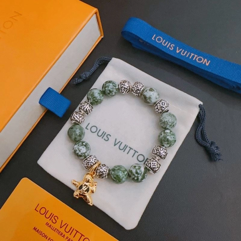 Timeless Louis Vuitton Bracelets 250830