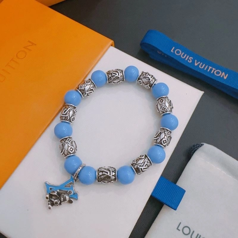 Popular Louis Vuitton Bracelets 250853