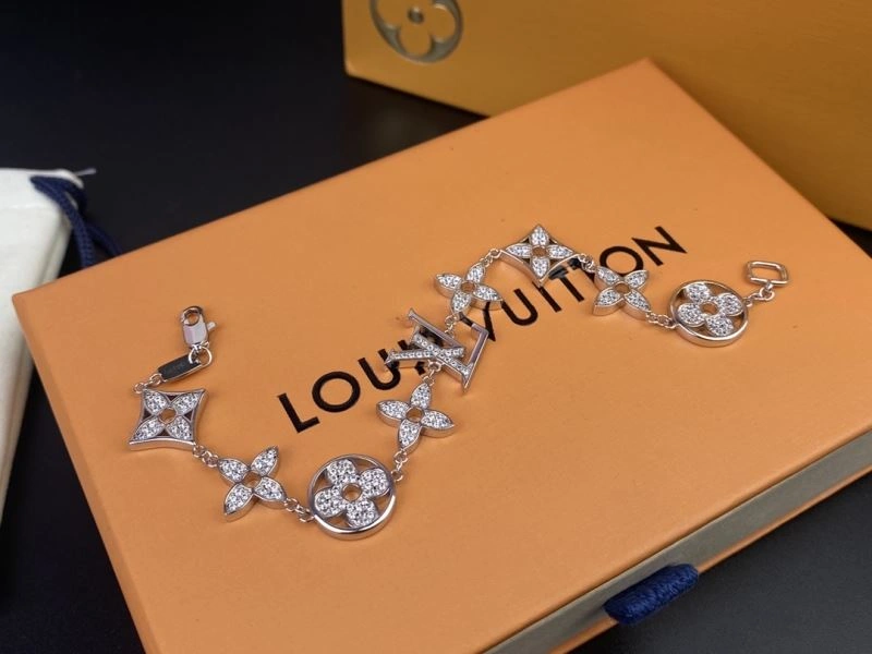 SoftTouch Louis Vuitton Bracelets 250822