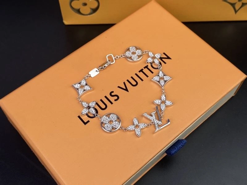 SoftTouch Louis Vuitton Bracelets 250822