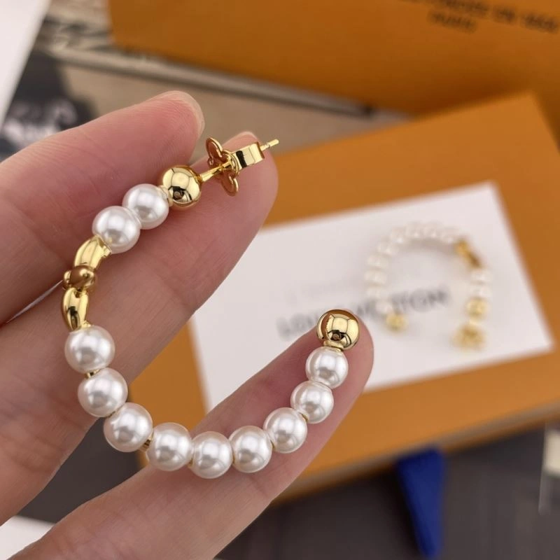 WellDesigned Louis Vuitton Bracelets 250849