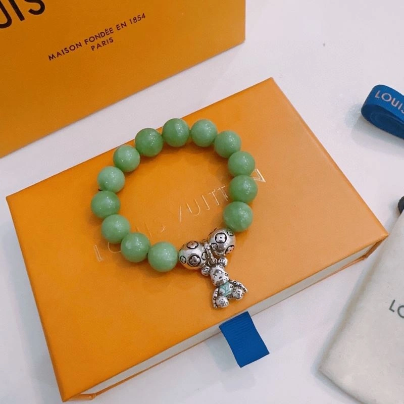 ModernLook Louis Vuitton Bracelets 250827