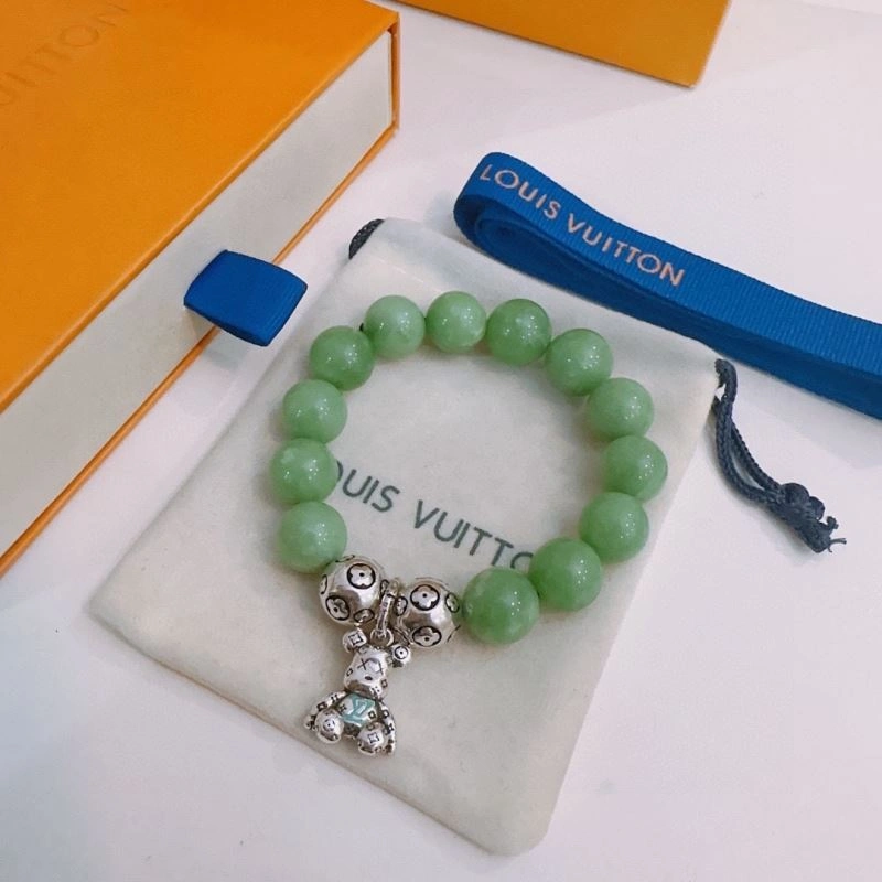 ModernLook Louis Vuitton Bracelets 250827