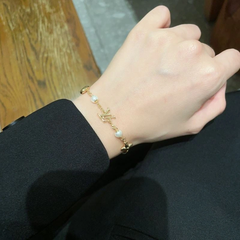 TopPick Louis Vuitton Bracelets 250818