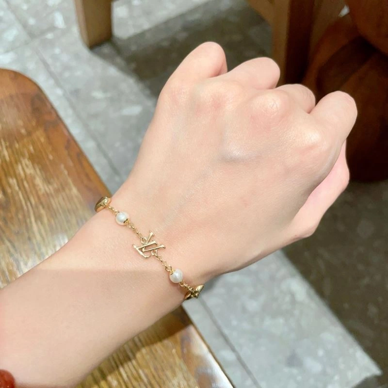 TopPick Louis Vuitton Bracelets 250818