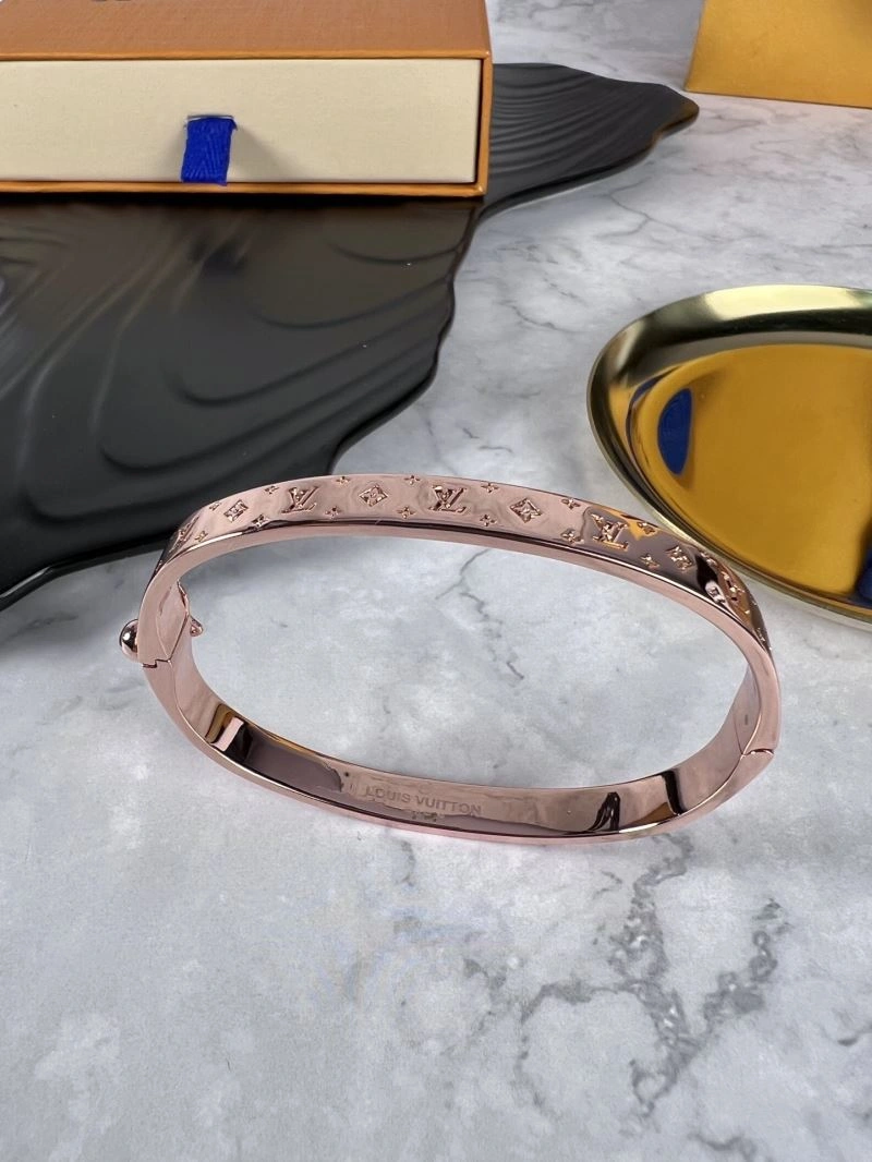Louis Vuitton Bracelets Youthful 250812