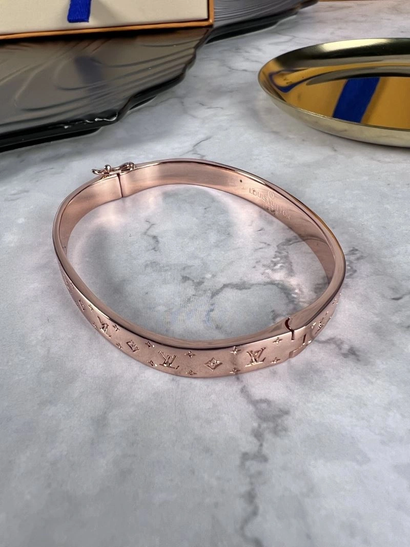 Louis Vuitton Bracelets Youthful 250812