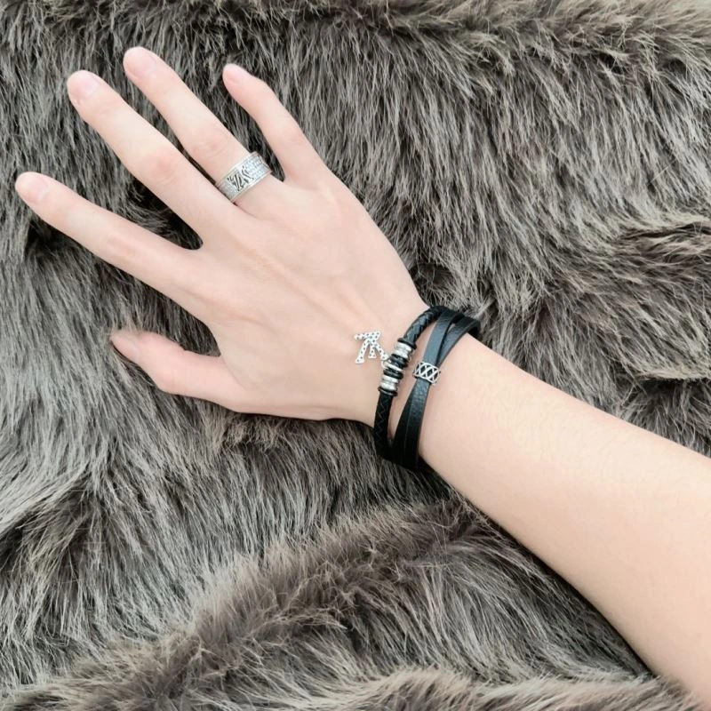 Louis Vuitton Bracelets Sustainable 250803