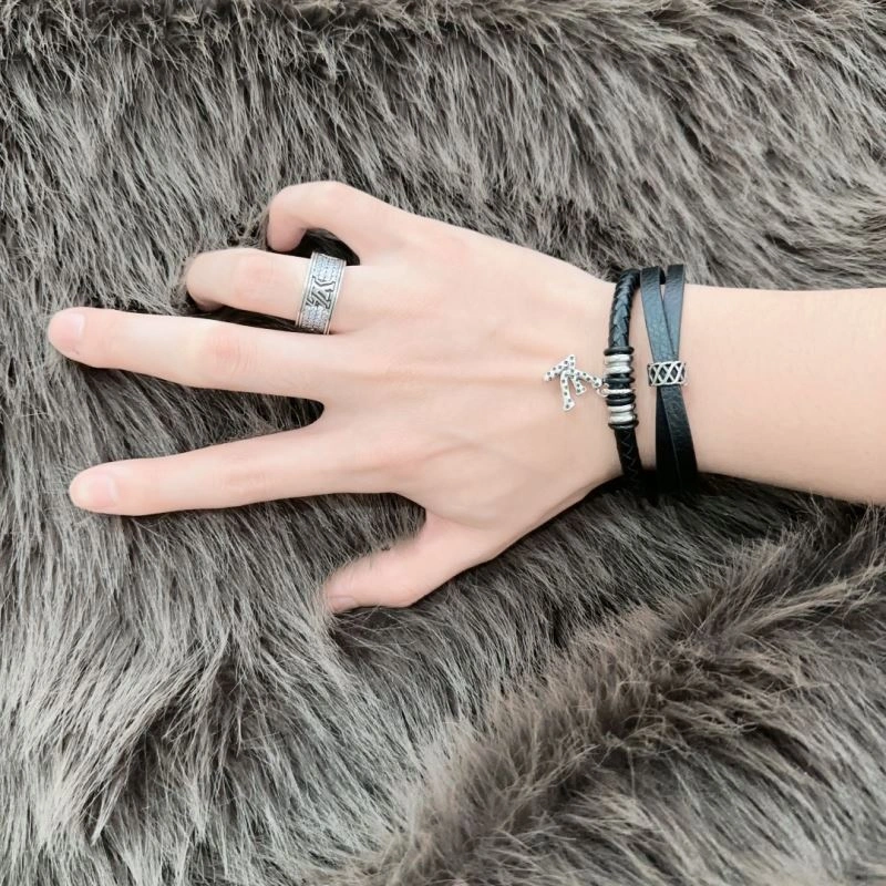 Louis Vuitton Bracelets Sustainable 250803