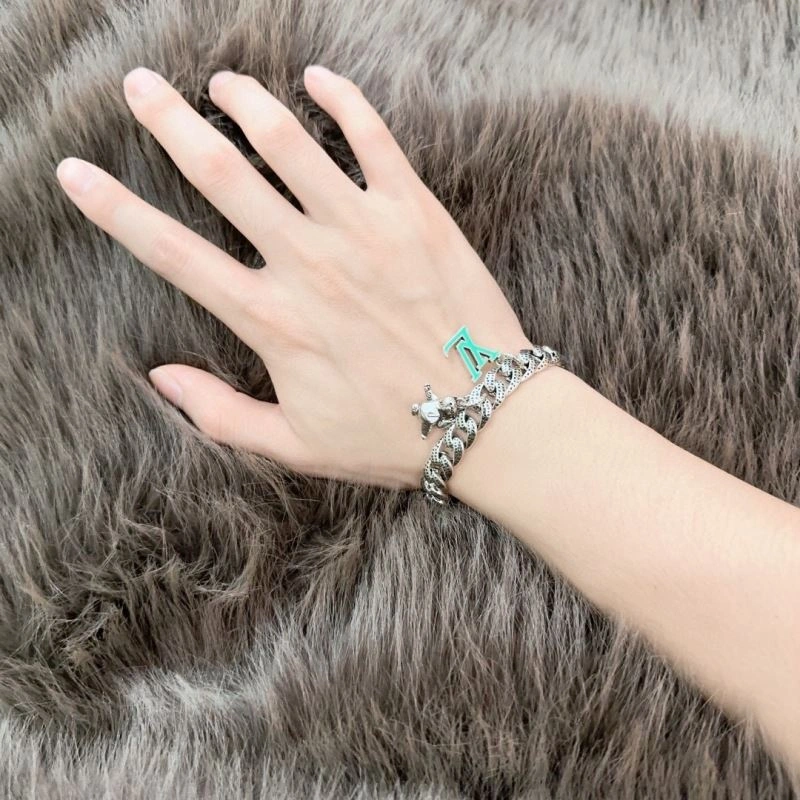 Louis Vuitton Bracelets ComfortFit 250807