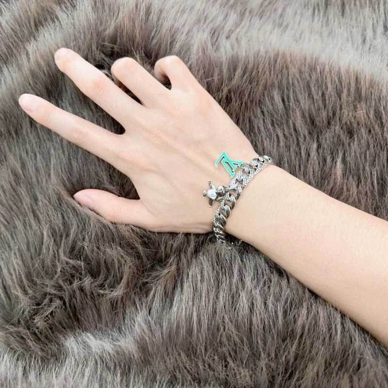 Louis Vuitton Bracelets ComfortFit 250807