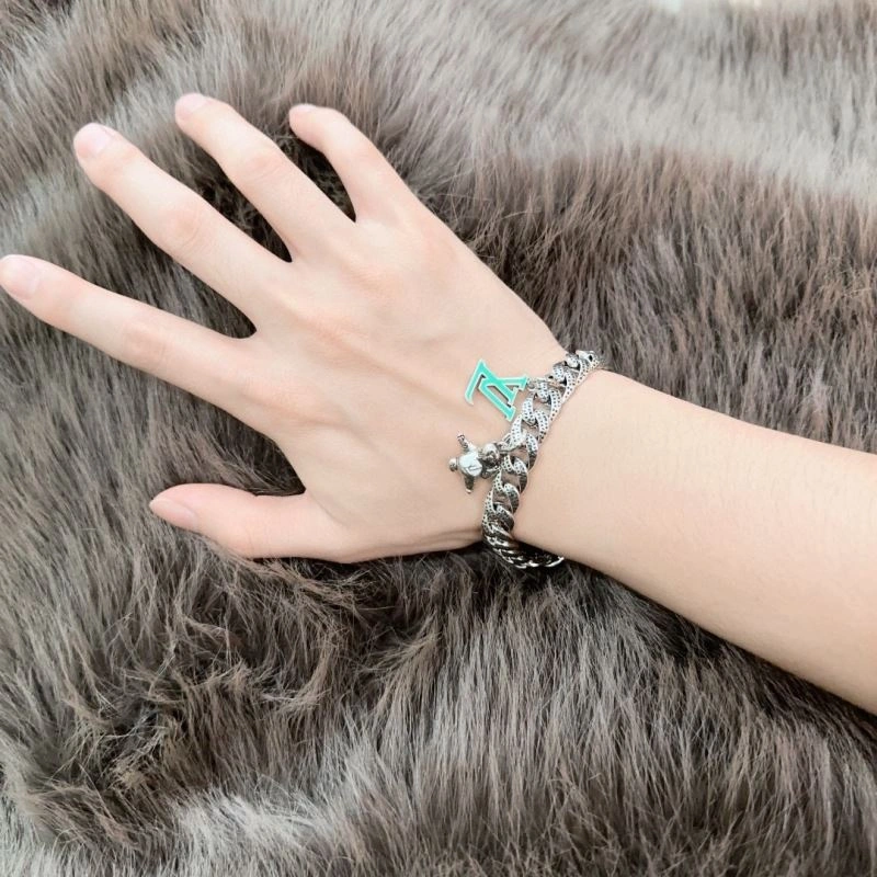 Louis Vuitton Bracelets ComfortFit 250807