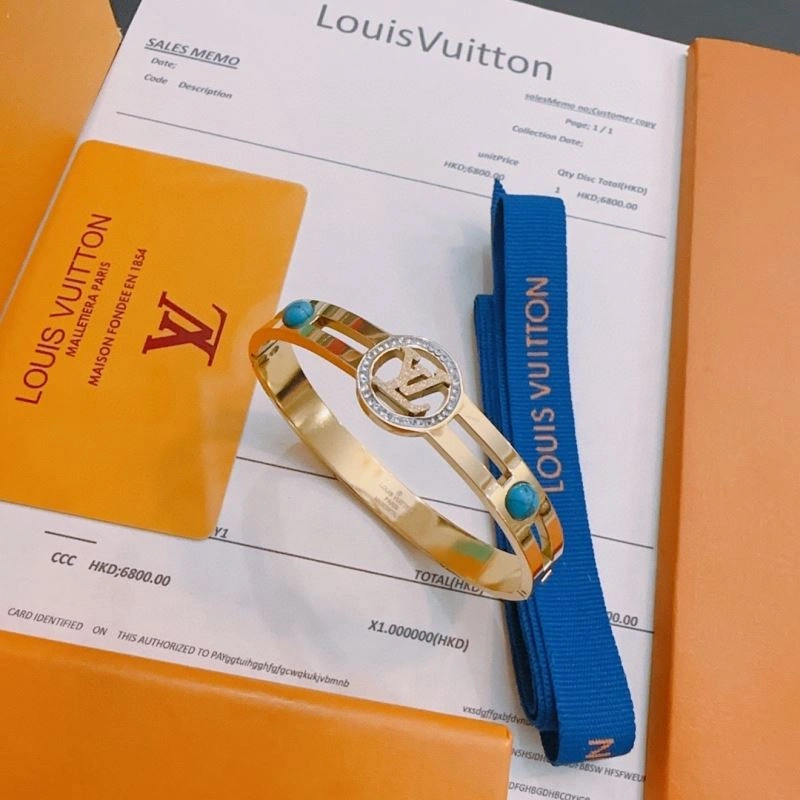 SmoothTexture Louis Vuitton Bracelets 250783