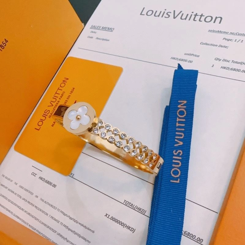 Bright Louis Vuitton Bracelets 250799