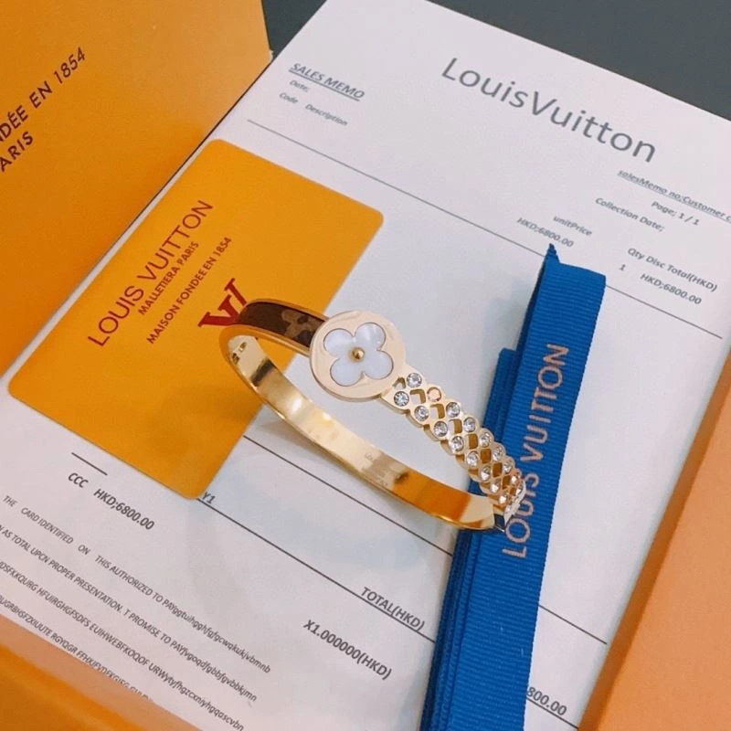 Bright Louis Vuitton Bracelets 250799