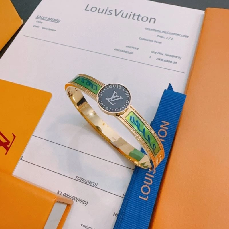 SmartChoice Louis Vuitton Bracelets 250800