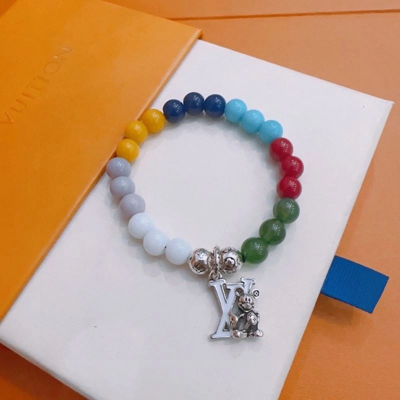 Flexible Louis Vuitton Bracelets 250810