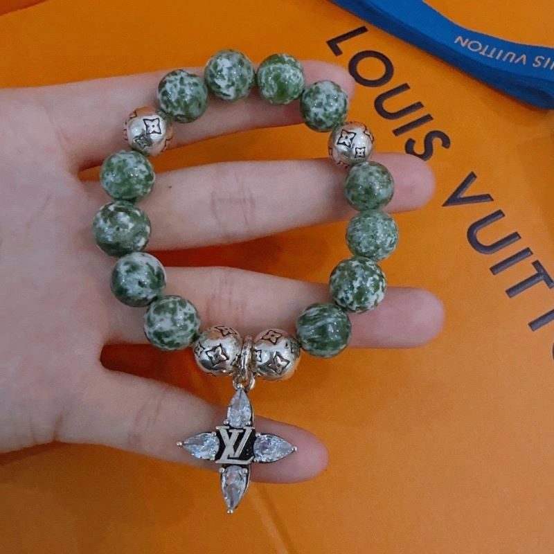 Louis Vuitton Bracelets Bright 250808