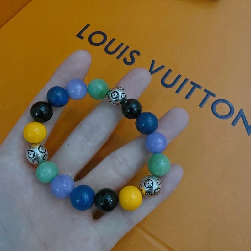 Louis Vuitton Bracelets Supportive 250795