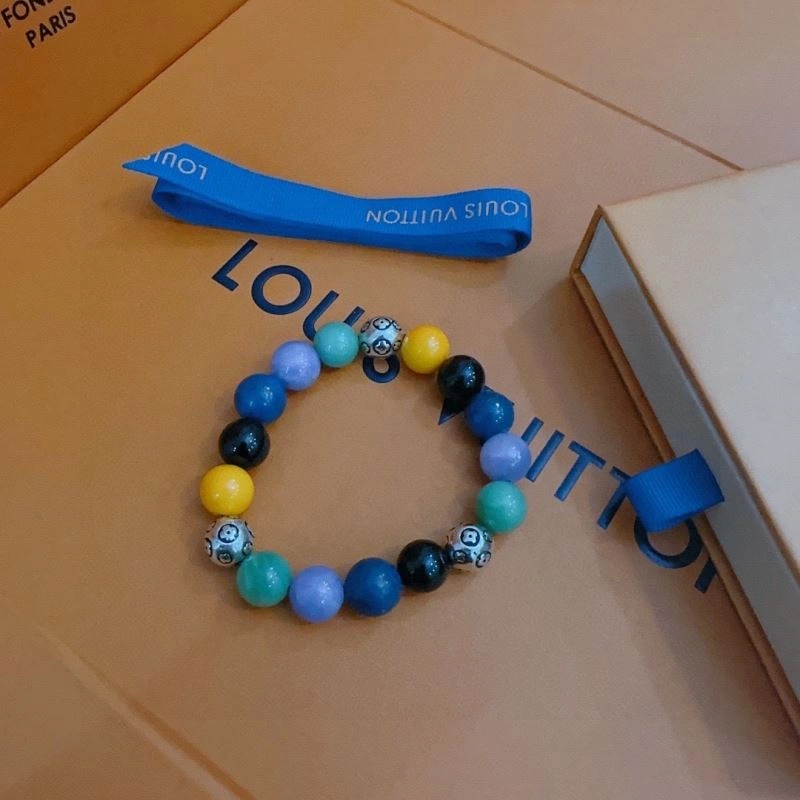 Louis Vuitton Bracelets Supportive 250795