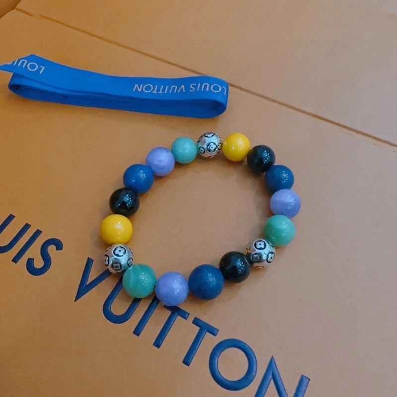 Louis Vuitton Bracelets Supportive 250795