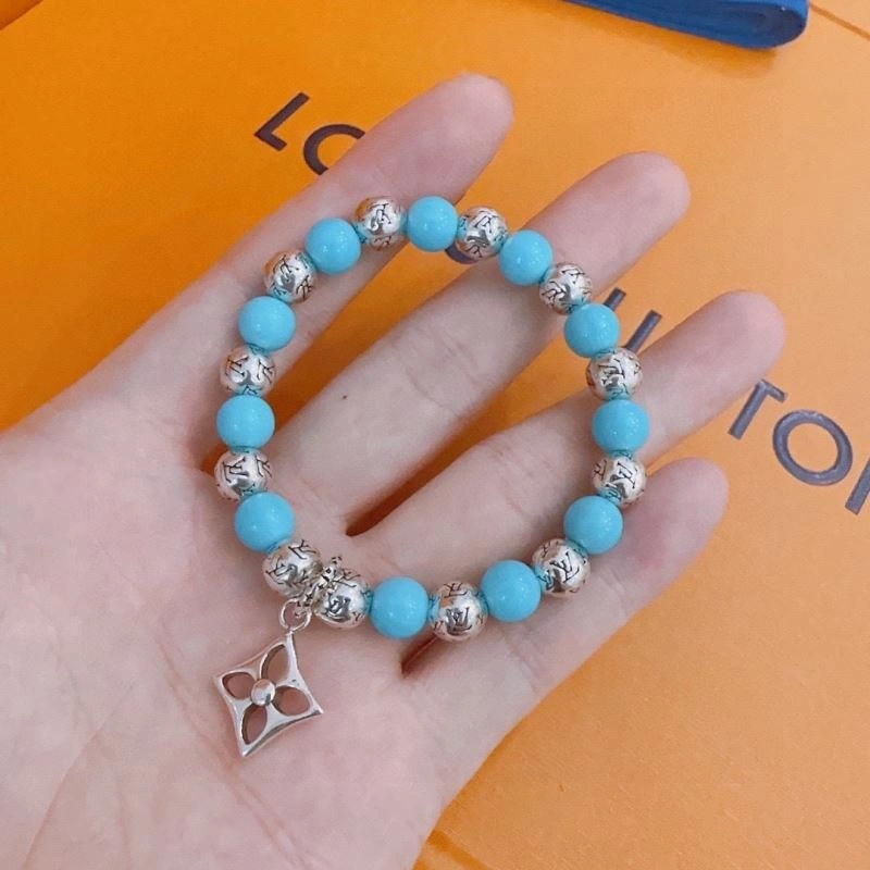 Louis Vuitton Bracelets ModernLook 250814