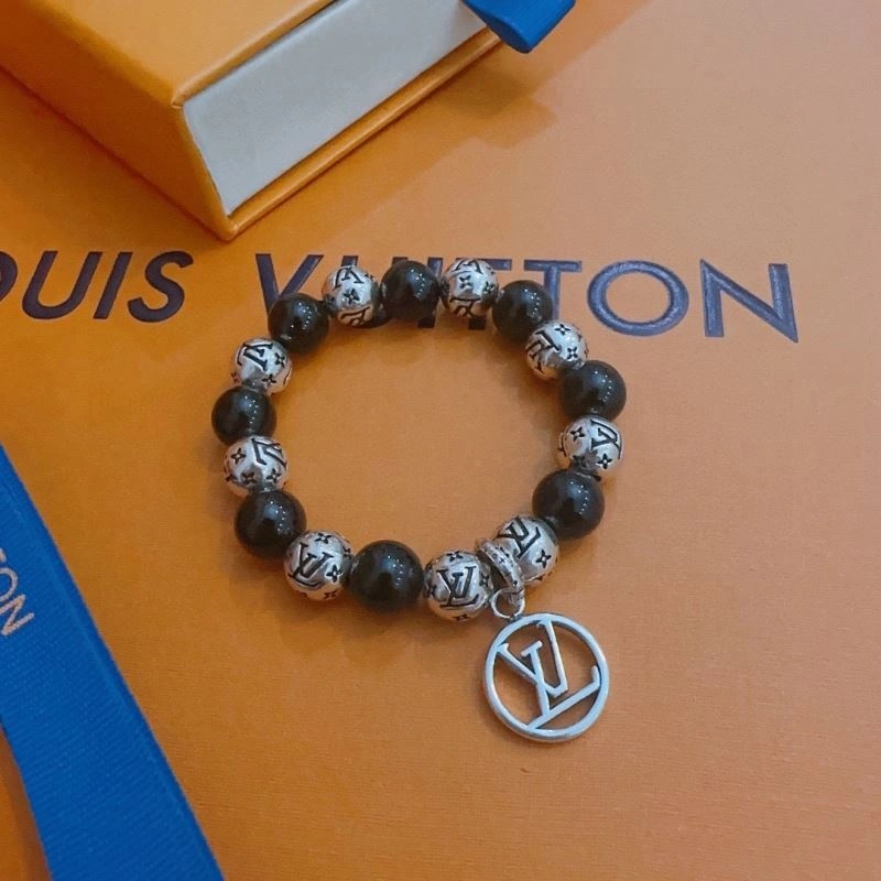 UrbanStyle Louis Vuitton Bracelets 250806
