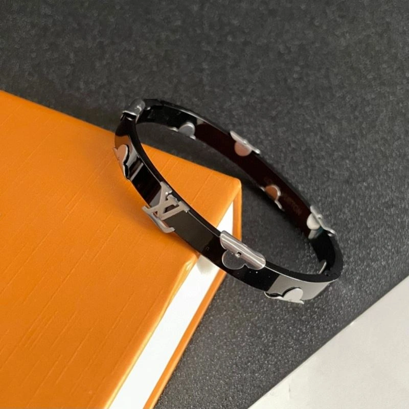Louis Vuitton Bracelets Efficient 250805