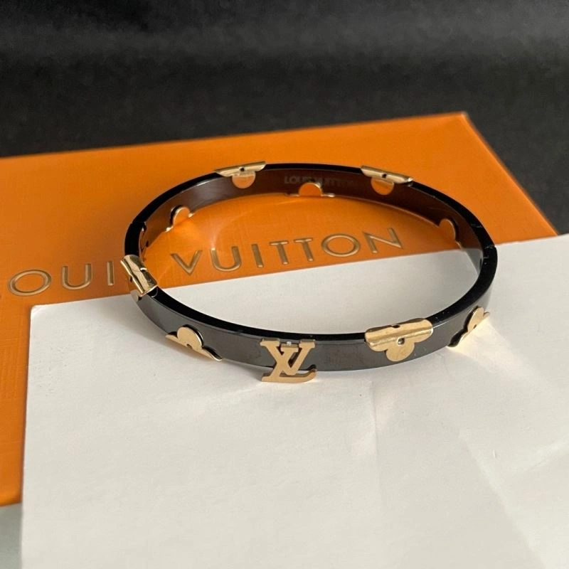 Louis Vuitton Bracelets Snug 250792