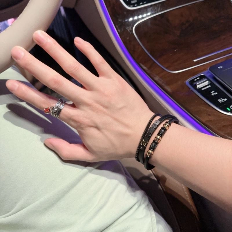 Colorful Louis Vuitton Bracelets 250780