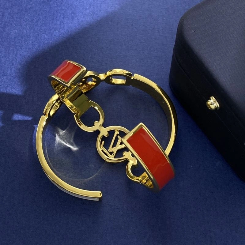 Louis Vuitton Bracelets Comfortable 250773