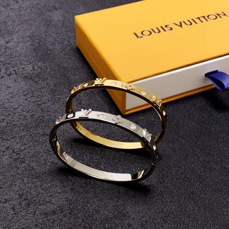 Louis Vuitton Bracelets EyeCatching 250766