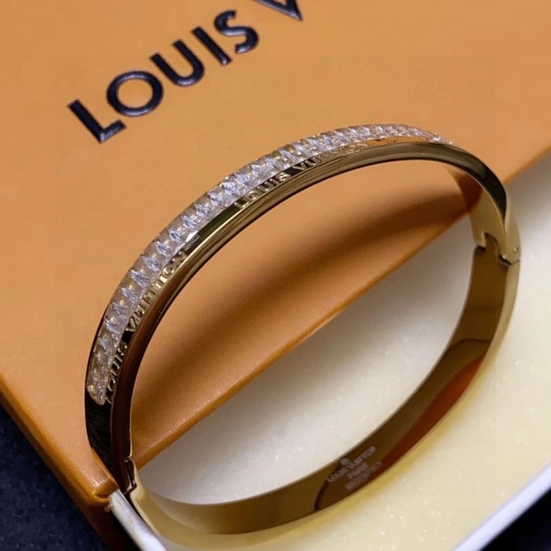 Flexible Louis Vuitton Bracelets 250765