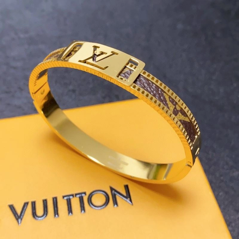 SmoothTexture Louis Vuitton Bracelets 250770